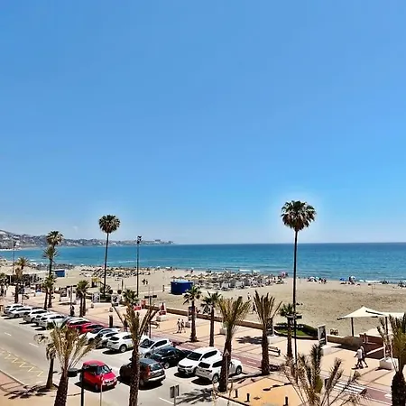 Primera Linea De Playa Frontal Con Vistas Al Mar Apartamento